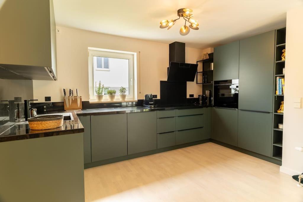 Grafschafft Angenehmes Wohnen - Ferienwohnung Mit 2 Schlafzimmern Пирна Экстерьер фото
