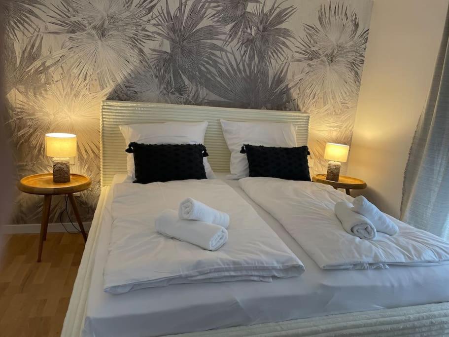 Grafschafft Angenehmes Wohnen - Ferienwohnung Mit 2 Schlafzimmern Пирна Экстерьер фото